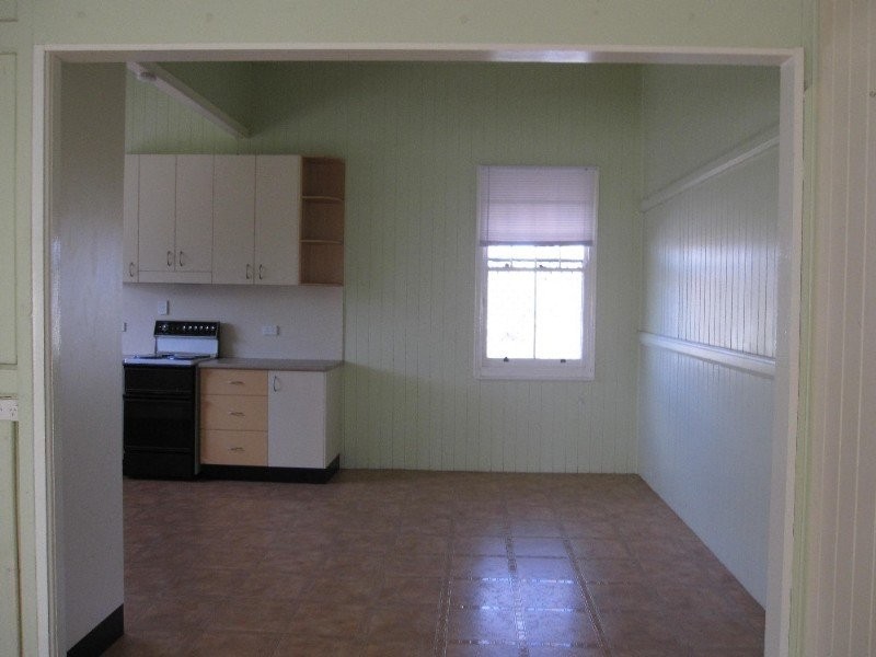 54 Guy Street, Warwick QLD 4370