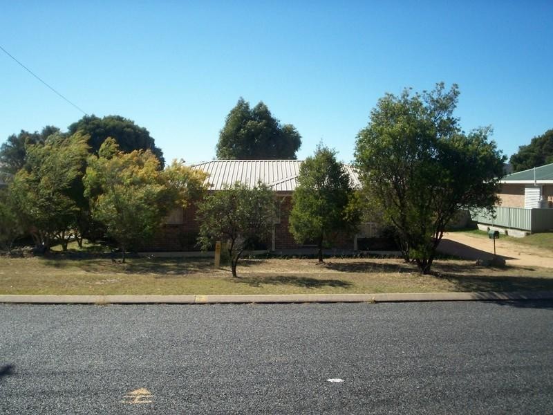 40 Fairway Drive, Warwick QLD 4370