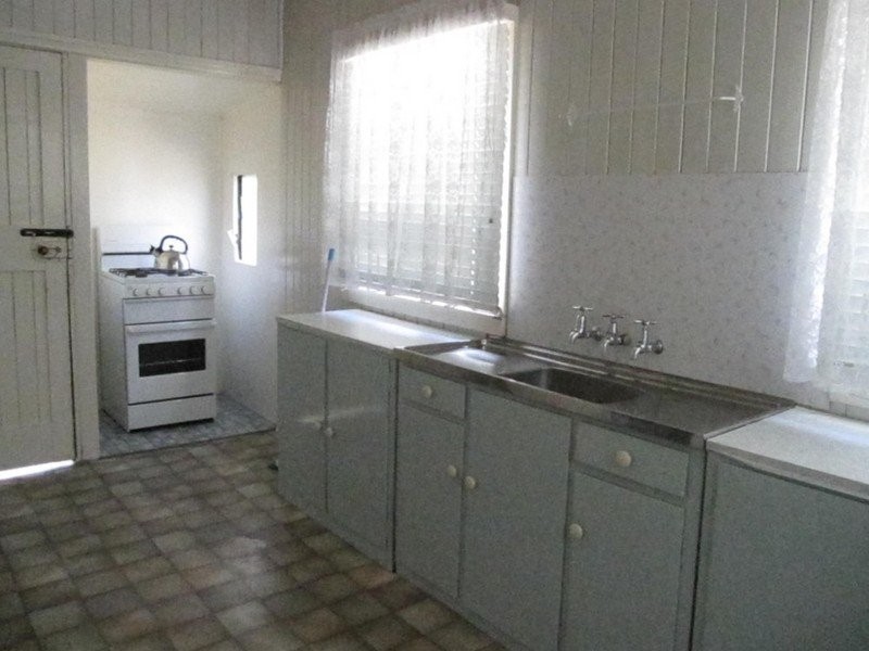 2 William Street, Warwick QLD 4370