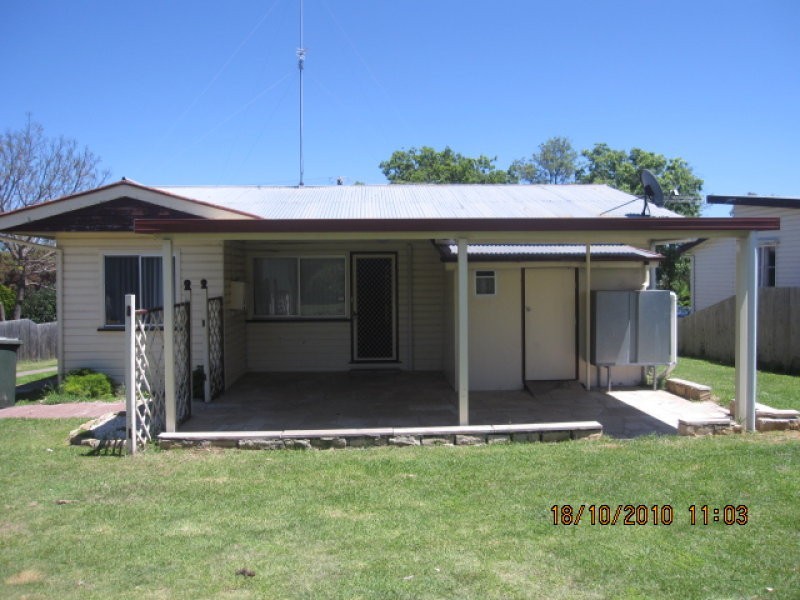 10 Gillam Street, Warwick QLD 4370