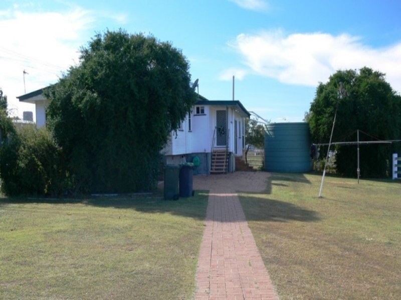 152 Victoria Street, Warwick QLD 4370