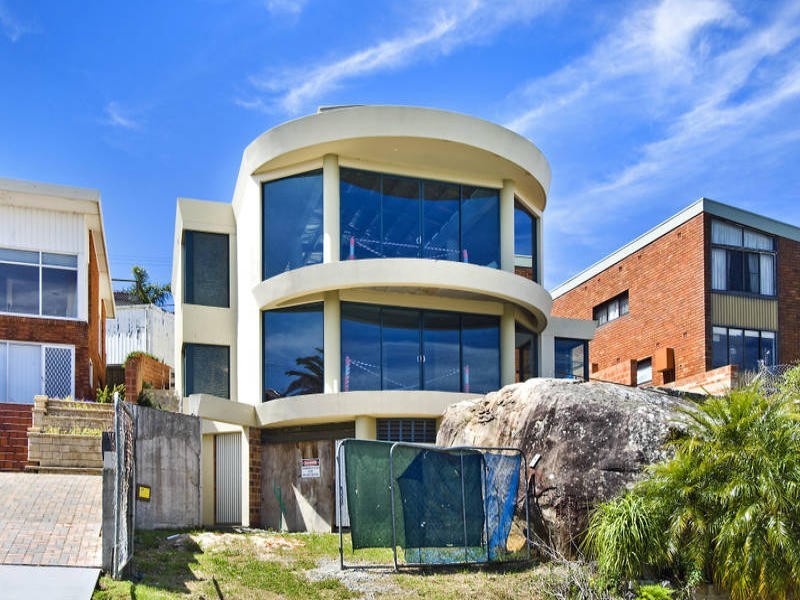 28 Lancaster Crescent, Collaroy NSW 2097