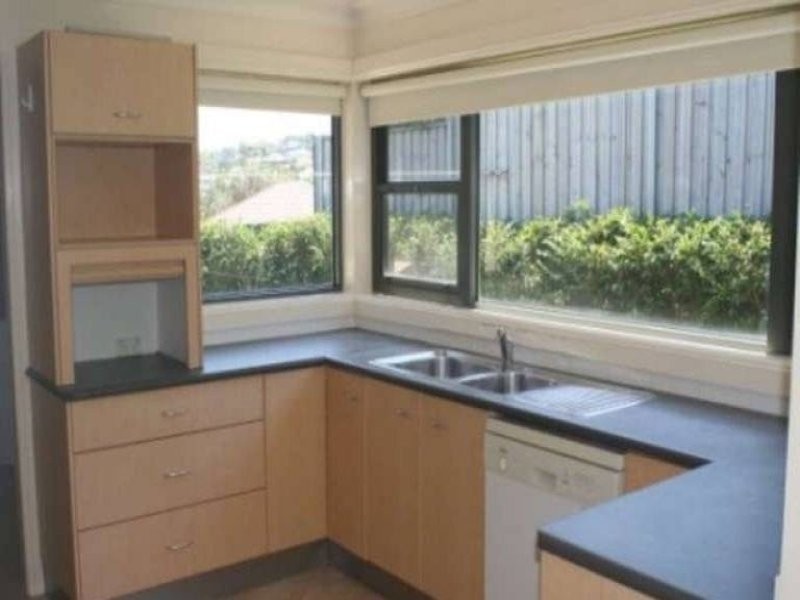 11 Taylor Street, North Curl Curl NSW 2099