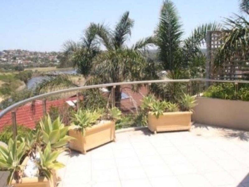 11 Taylor Street, North Curl Curl NSW 2099