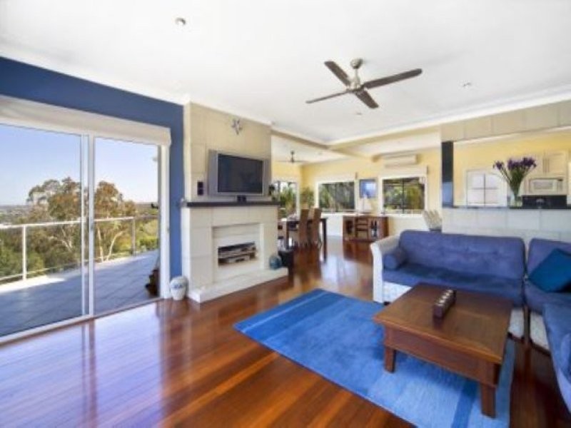 22 Connaught Street, Narraweena NSW 2099