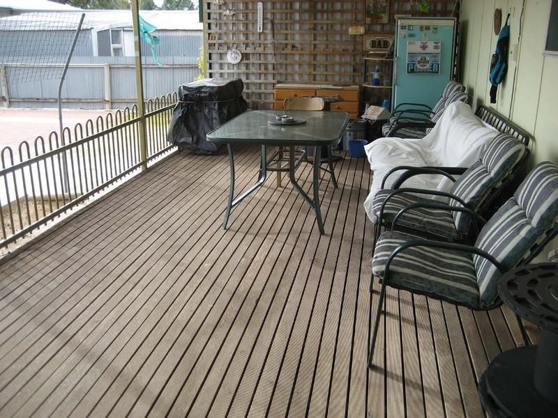 9 Cumberland Road, Port Clinton SA 5570