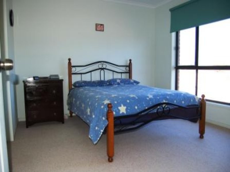 12 Clayton Street, Moonta Bay SA 5558