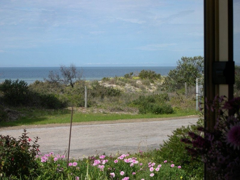 52 Esplanade, Port Vincent SA 5581