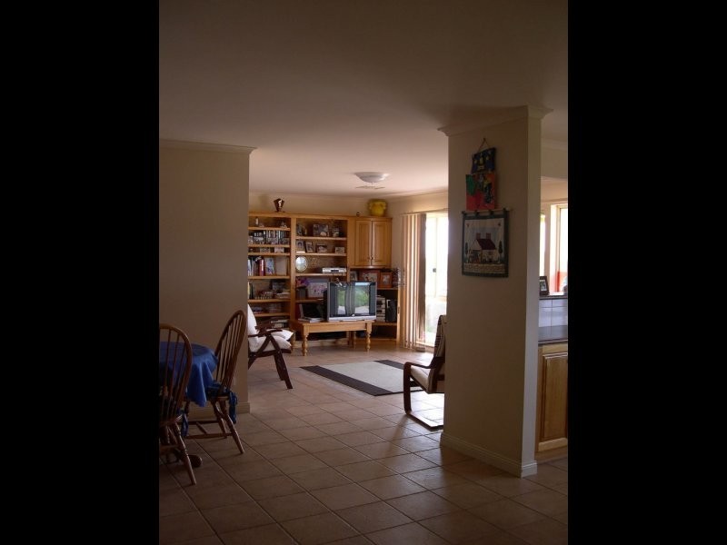 52 Esplanade, Port Vincent SA 5581