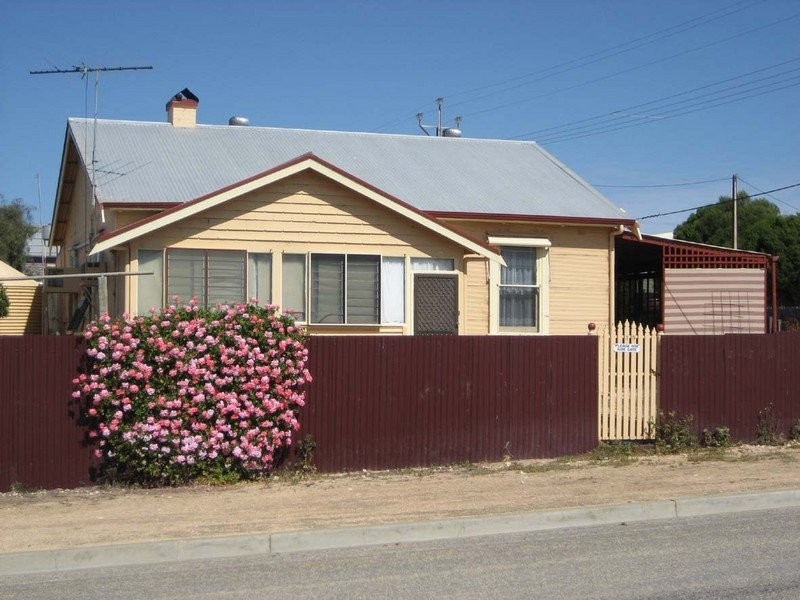 15 Clemintina Street, Price SA 5570