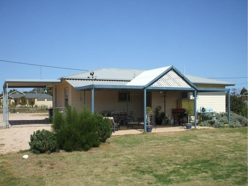21 Moonta Road, Moonta Bay SA 5558