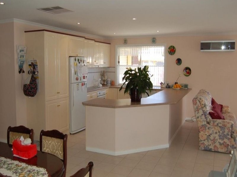 9 Clayton Street, Moonta Bay SA 5558