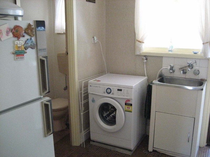 5 Buttfield Ave, Port Vincent SA 5581