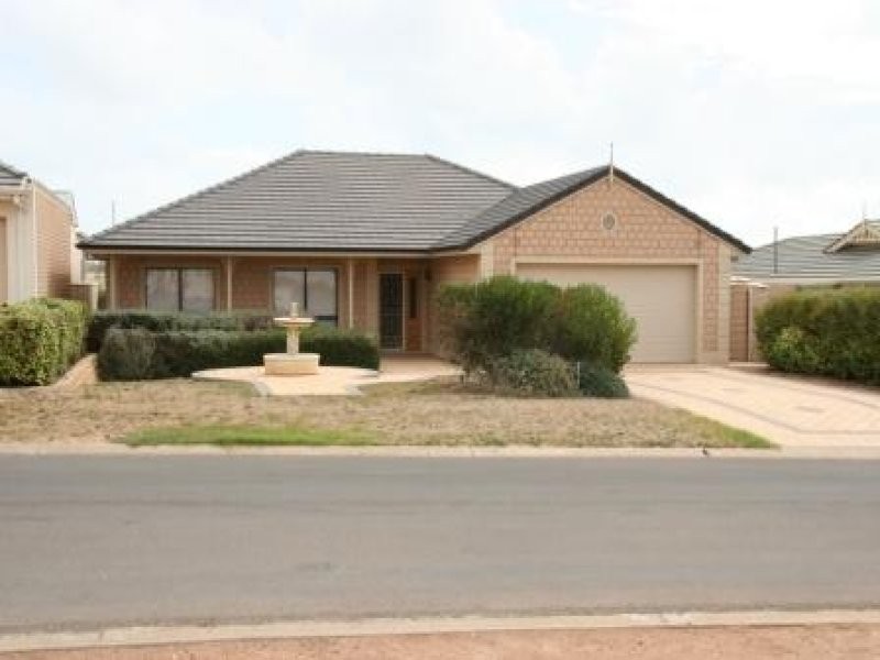 7 Gilmore Crescent, Wallaroo SA 5556