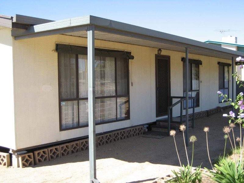 17 Main Coast Road, Ardrossan SA 5571