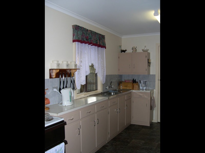 1 Devon Street, Port Clinton SA 5570