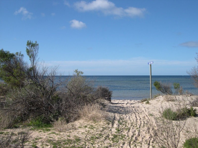 66 The Esplanade, Pine Point SA 5571