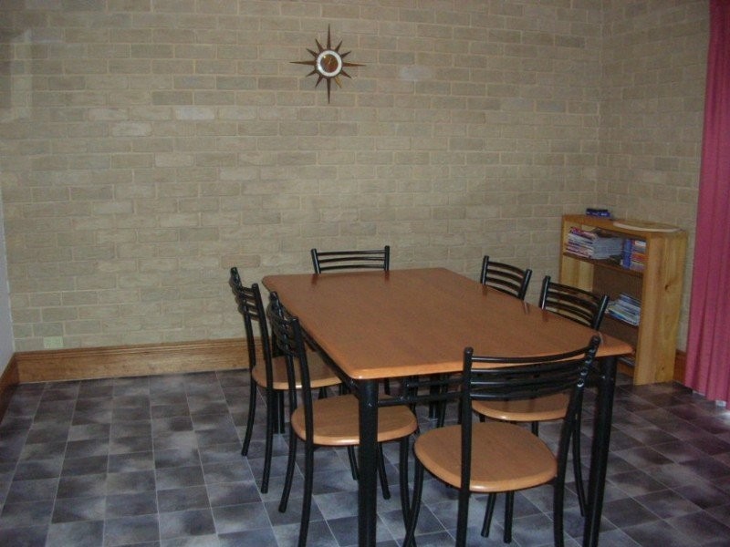 42 Hughes Avenue, Wallaroo SA 5556