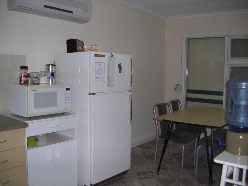 1 Hughes Avenue, Moonta Bay SA 5558