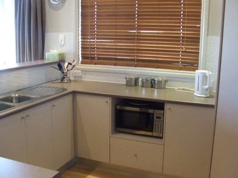 15 Brokenshire Street, Moonta Bay SA 5558