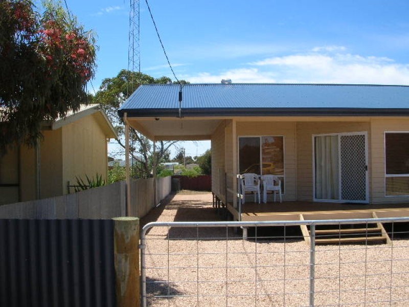 29 Monmouth Street, Moonta Bay SA 5558