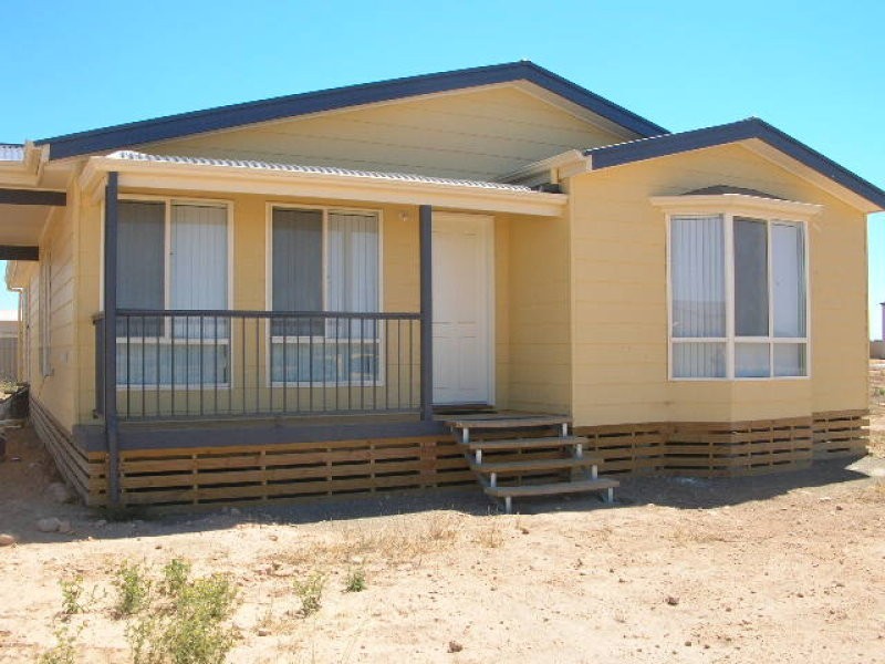 3 Hall Way, Moonta Bay SA 5558