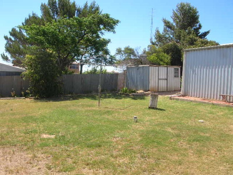 19 Trelawney Street, Moonta Bay SA 5558