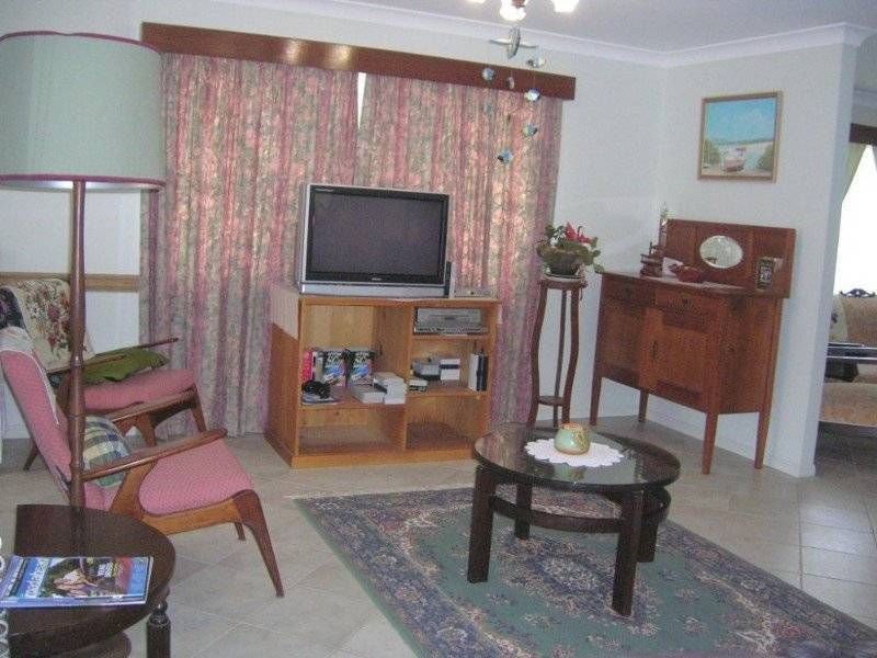 72 Schofield Parade, Keppel Sands QLD 4702