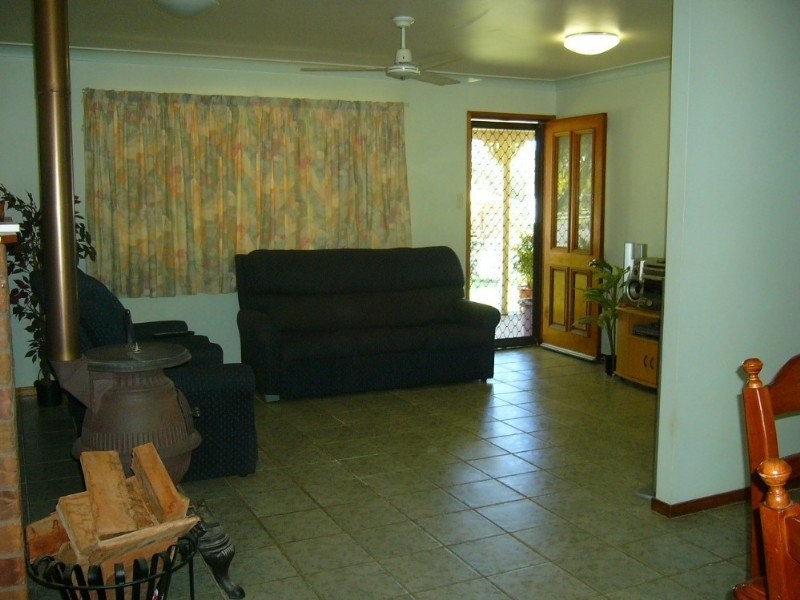 17 Barmoya Rd, The Caves QLD 4702