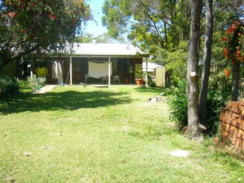 17 Barmoya Rd, The Caves QLD 4702