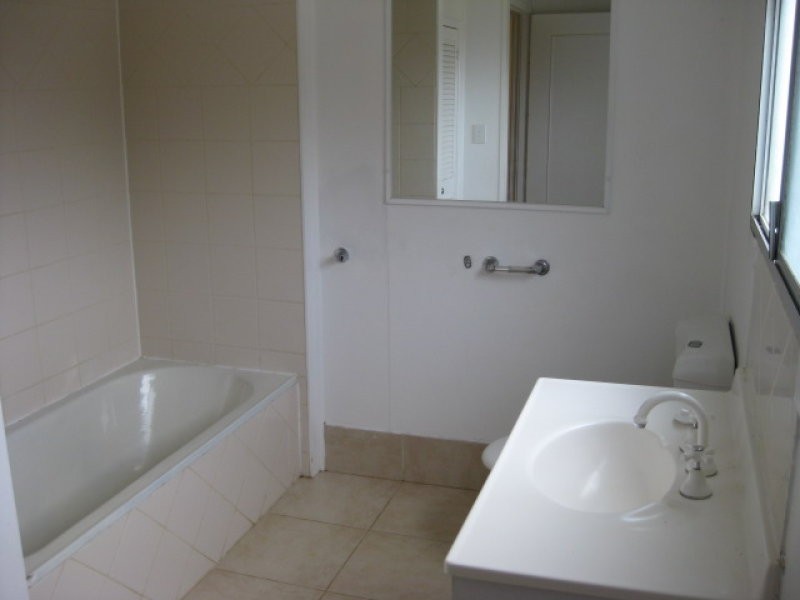 31 Neerkol Road, Stanwell QLD 4702