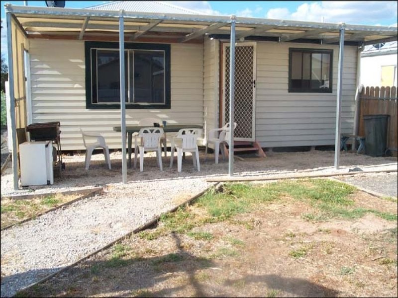 17 Arnold Street, Warracknabeal VIC 3393