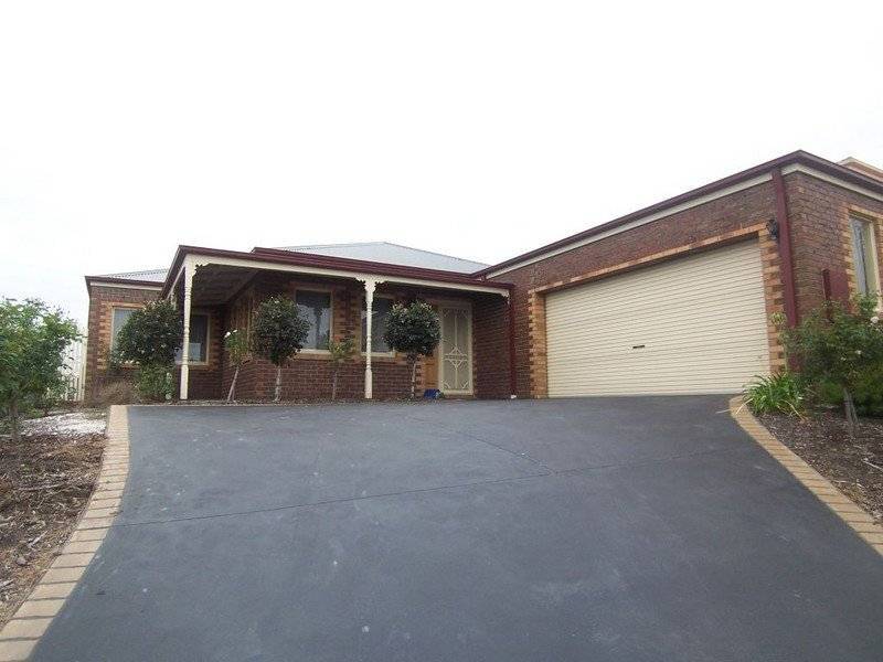 3 Bottlebrush Court, Langwarrin VIC 3910