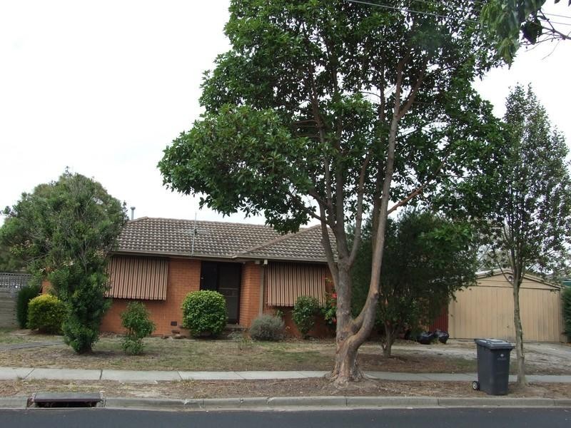 2 Taketa Crescent, Frankston VIC 3199