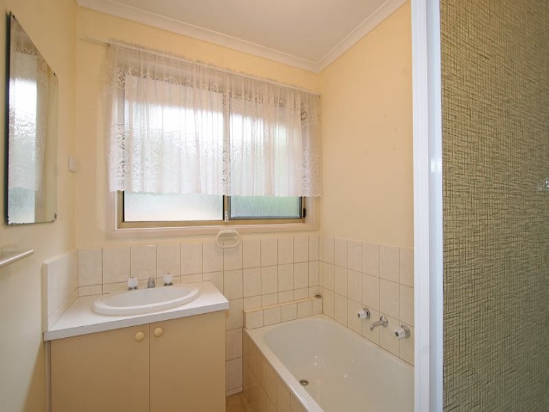 6 Granite Drive, Langwarrin VIC 3910