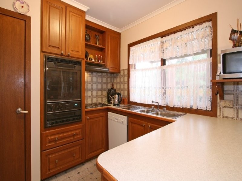 12 Melanie Court, Langwarrin VIC 3910