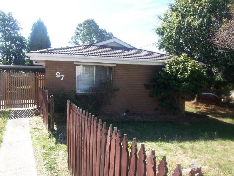 97 Rosemary Crescent, Frankston North VIC 3200