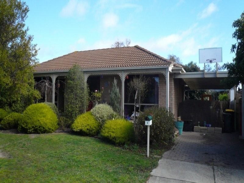 5 Milne Court, Langwarrin VIC 3910