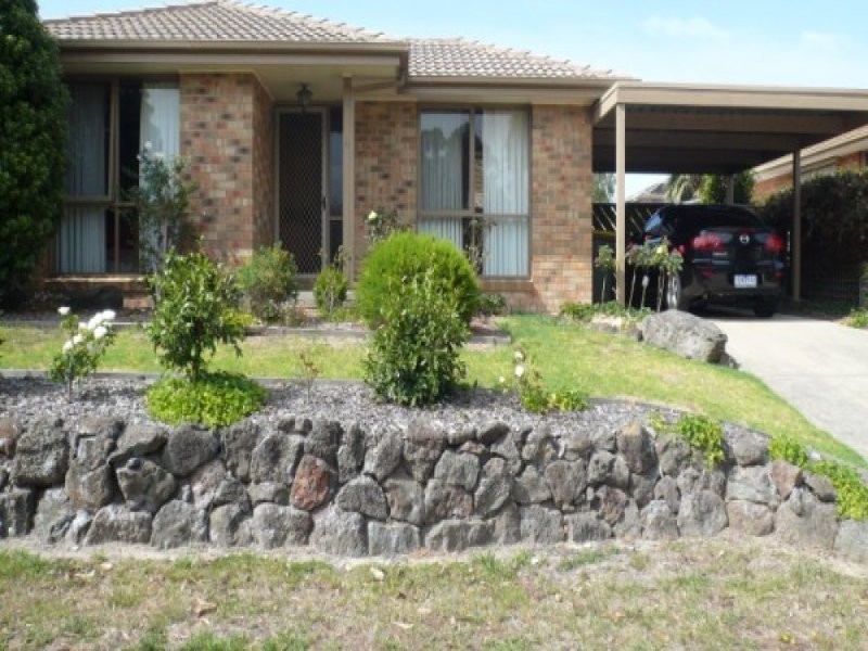 4 Monique Drive, Langwarrin VIC 3910