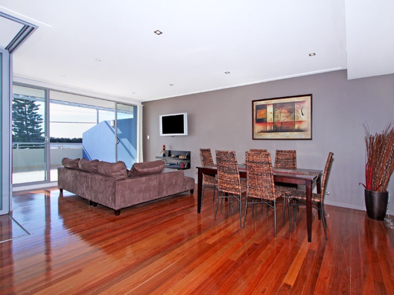 1 Tuggerah Parade, The Entrance NSW 2261