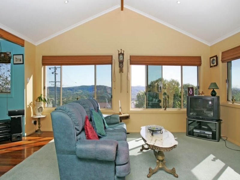 56 Kipling Drive, Bateau Bay NSW 2261