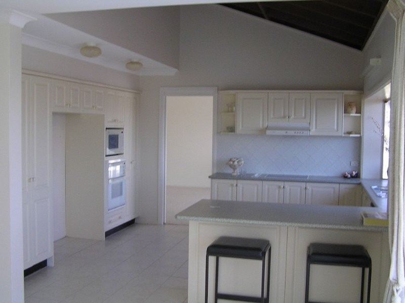 18 Curtis Parade, The Entrance North NSW 2261