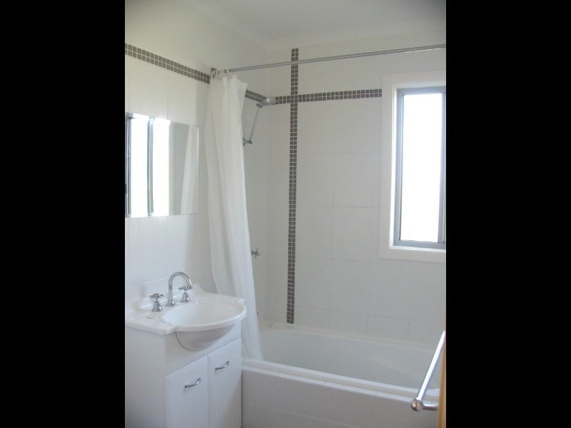 20 Flinders Ave, Killarney Vale NSW 2261