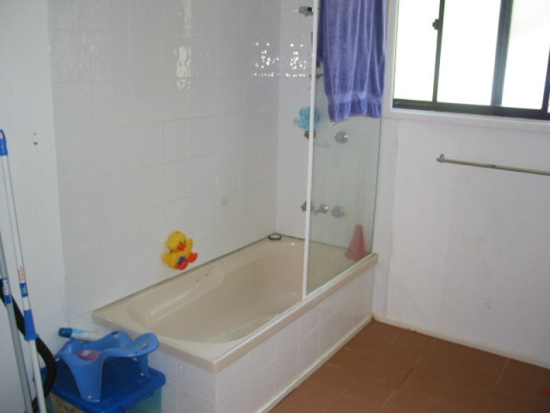 951 The Entrance Road, Forresters Beach NSW 2260