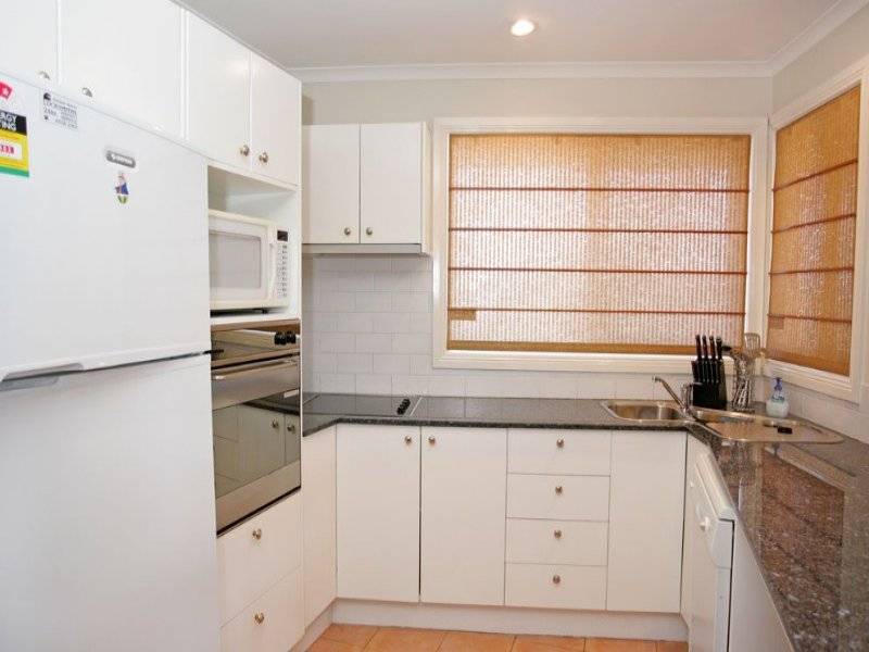 Blue Bay NSW 2261