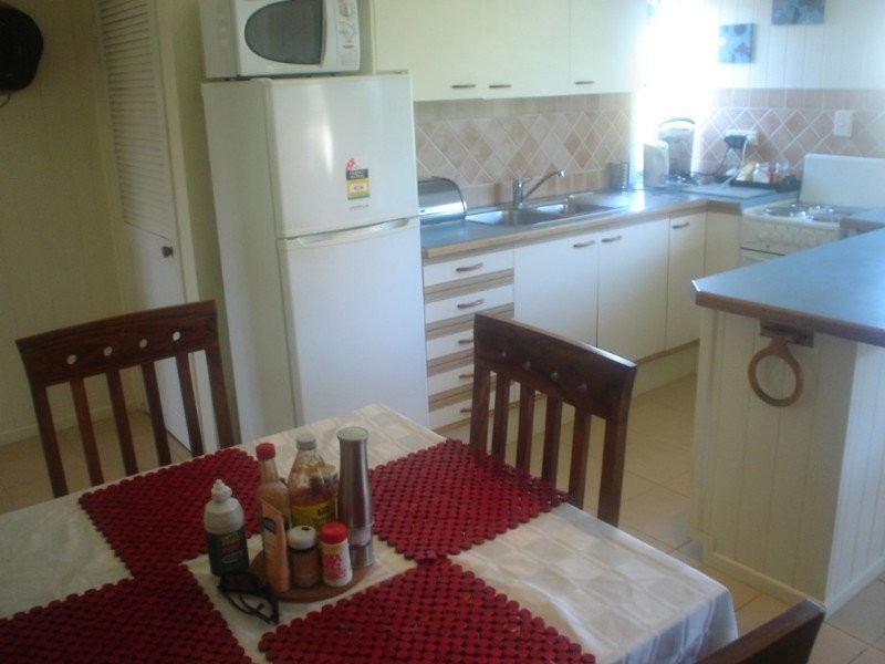 11 Cowen St, Margate QLD 4019