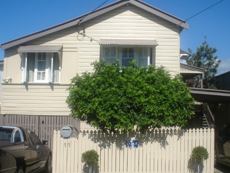 11 Cowen St, Margate QLD 4019