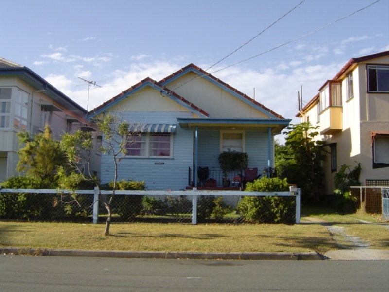 14 Hardiman St, Woody Point QLD 4019