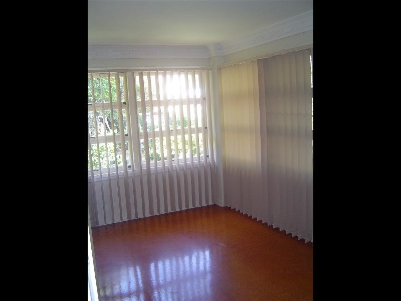 6 Grant Street, Redcliffe QLD 4020