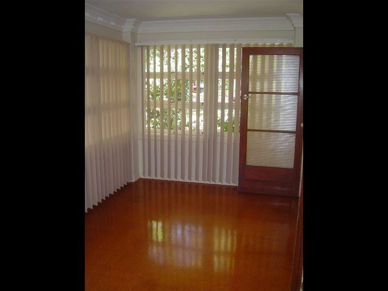 6 Grant Street, Redcliffe QLD 4020